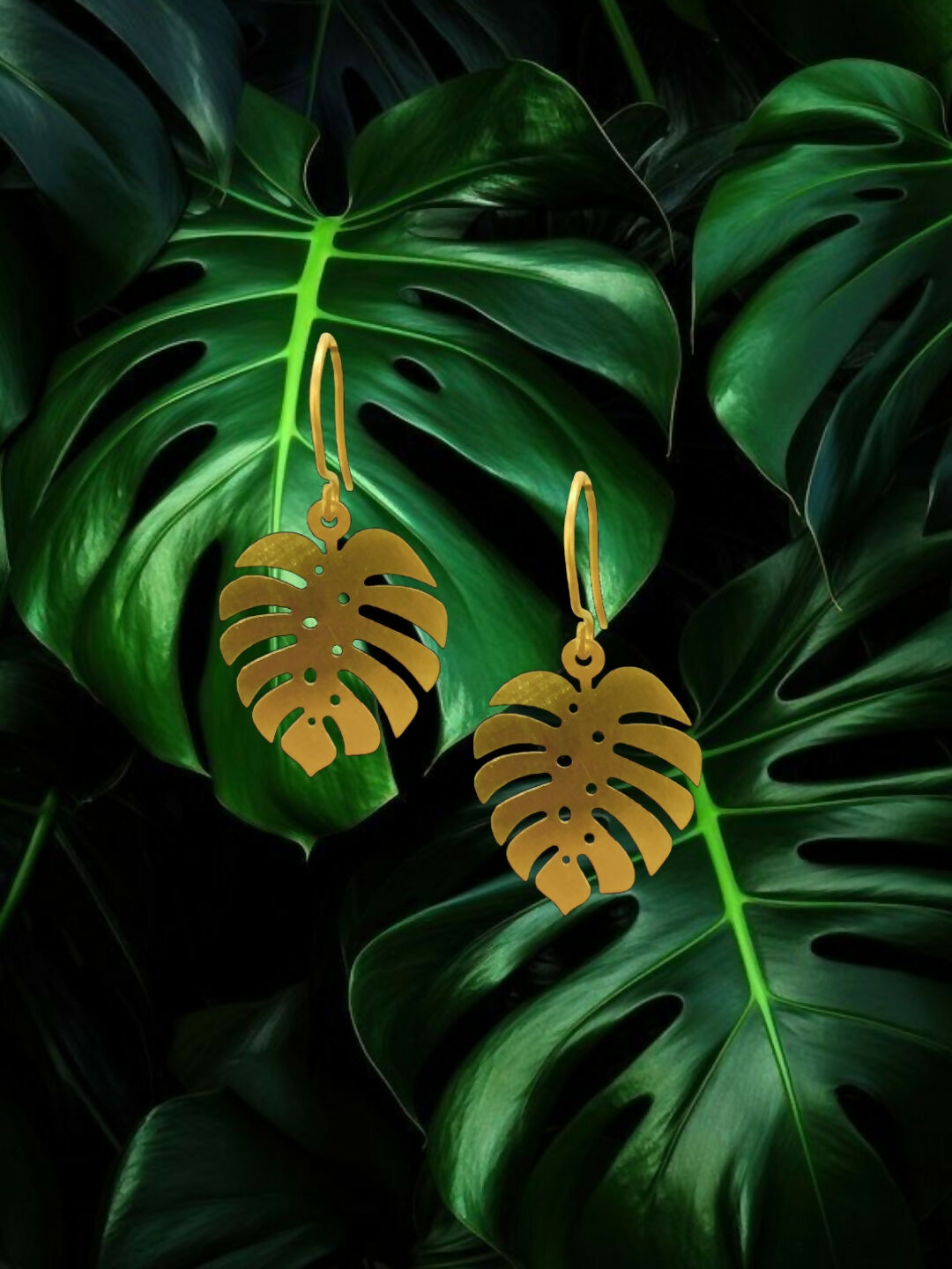 Monstera leaf Earrings