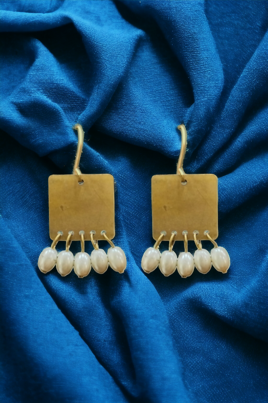 Square with Pearls Traditional Earrings